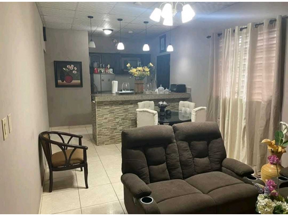 SE VENDE O SE ALQUILA CASA EN LA ARENA DE CHITRE - 2