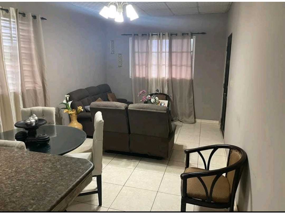 SE VENDE O SE ALQUILA CASA EN LA ARENA DE CHITRE - 3