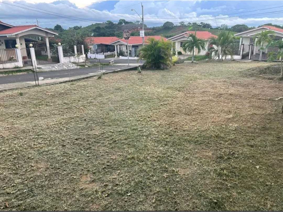 SE VENDE O SE ALQUILA CASA EN LA ARENA DE CHITRE - 4