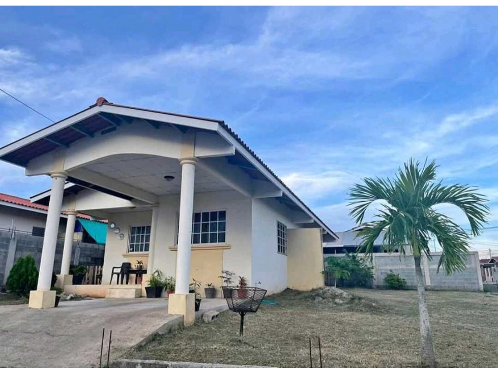 SE VENDE O SE ALQUILA CASA EN LA ARENA DE CHITRE - 6