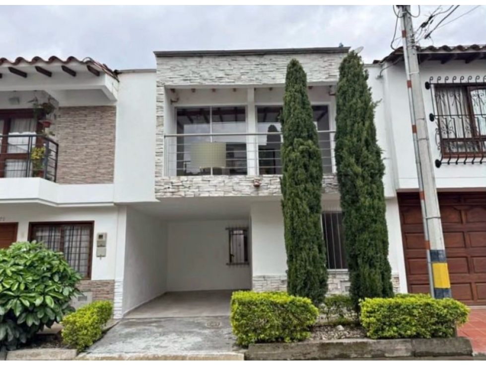 Se vende casa en La Floresta, La Ceja
