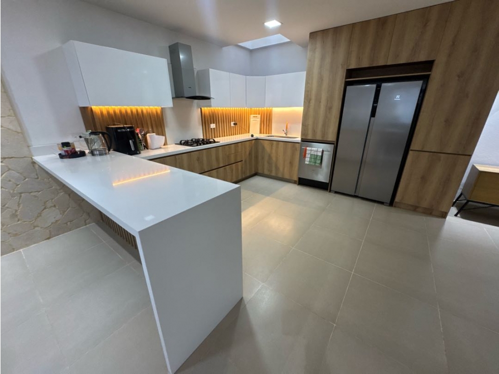SE VENDE CASA EN LA CEJA EN UNIDAD CERRADA CERCA AL VIVA ÁREA 184 m2 — foto 2