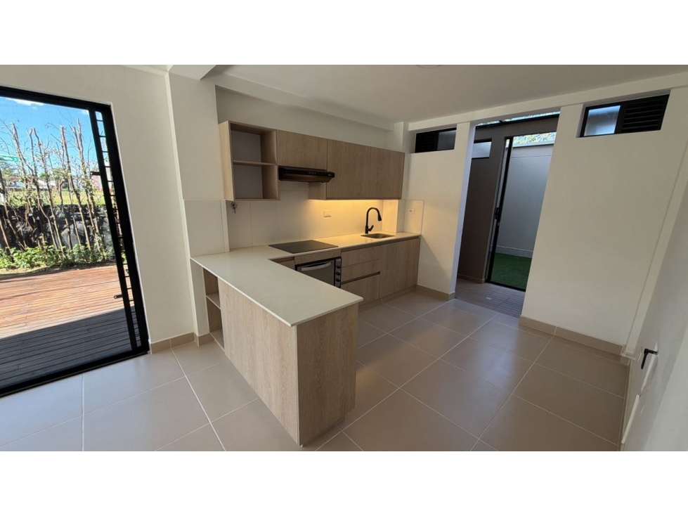 SE VENDE CASA EN LA CEJA ESQUINERA CON ZONA VERDE UNIDAD JARDINES DE L — foto 2