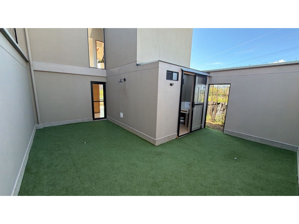 SE VENDE CASA EN LA CEJA ESQUINERA CON ZONA VERDE UNIDAD JARDINES DE L — foto 4