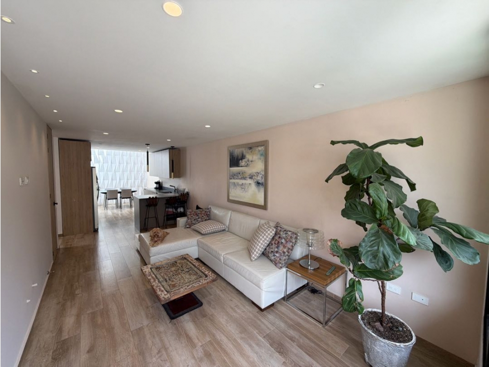 SE VENDE CASA EN LA CEJA UNIDAD CERRADA AGUA FRESCA 4 HABITAC CON BAÑO