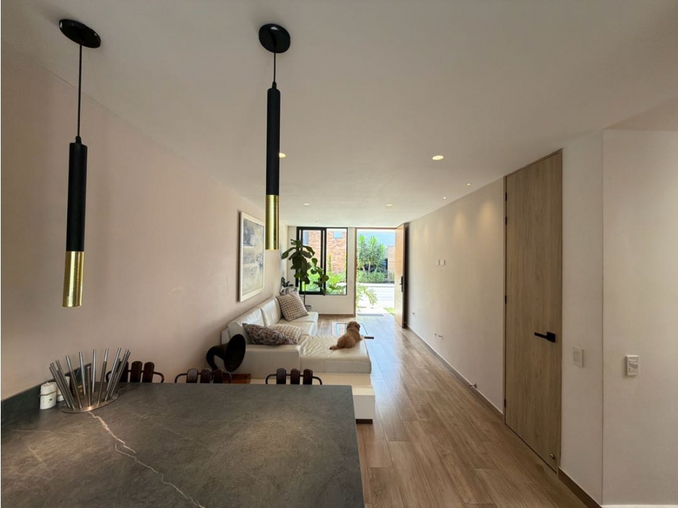 SE VENDE CASA EN LA CEJA UNIDAD CERRADA AGUA FRESCA 4 HABITAC CON BAÑO — foto 4