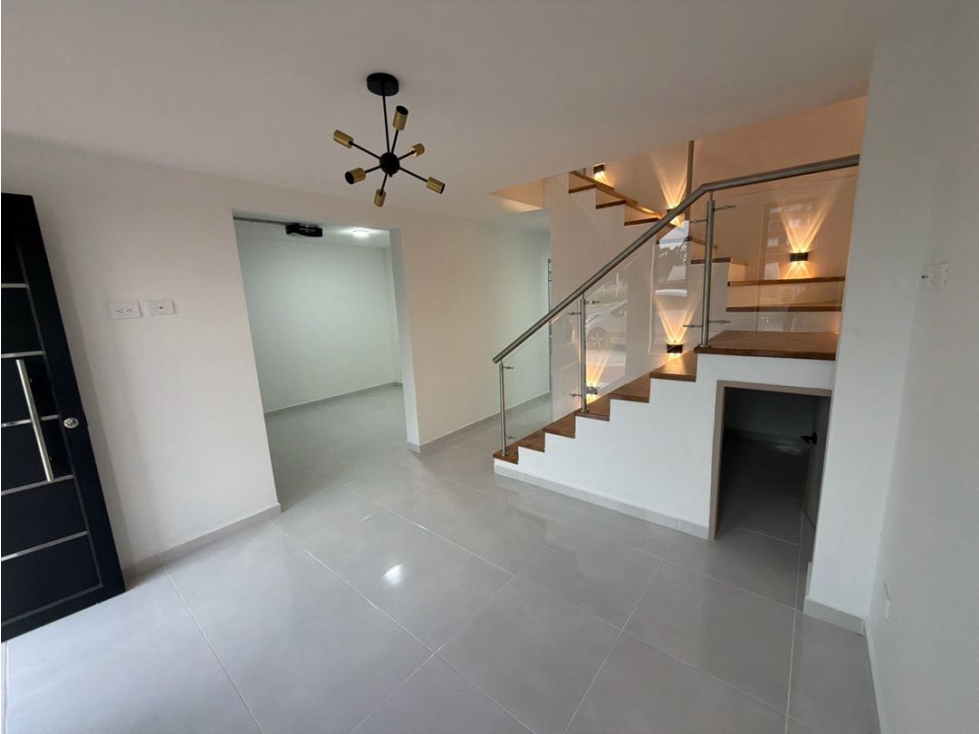 SE VENDE CASA EN LA CEJA UNIDAD ABIERTA SANTA MARÍA DEL TAMBO ESTRENAR — foto 2