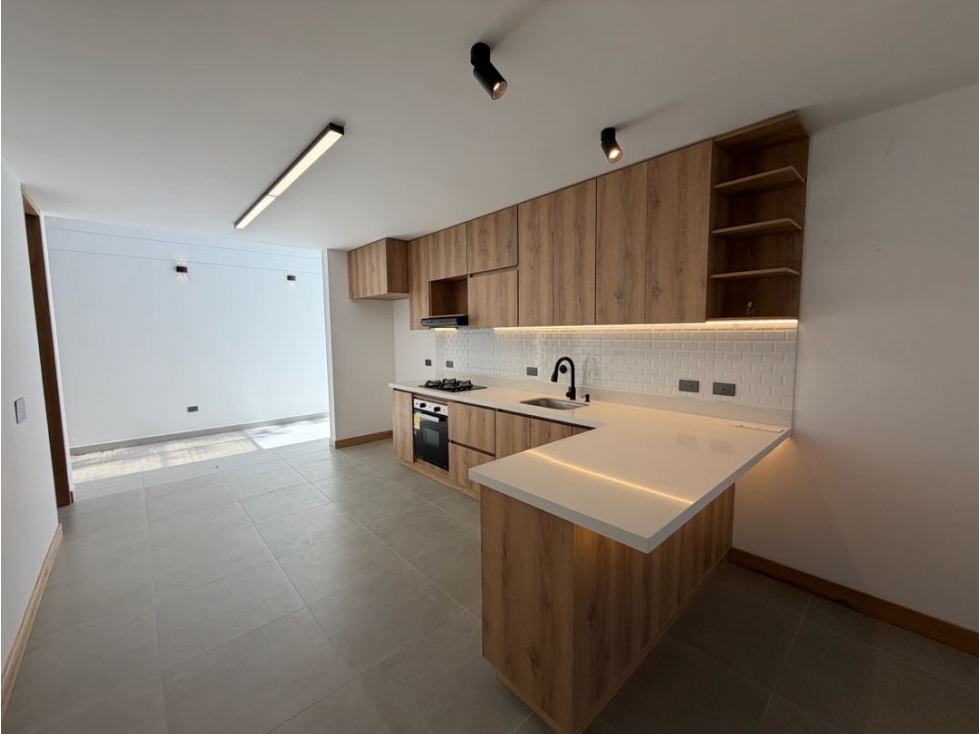SE VENDE CASA EN LA CEJA UNIDAD JARDINES DE LA COLOMBIERE SIN PAGO — foto 3