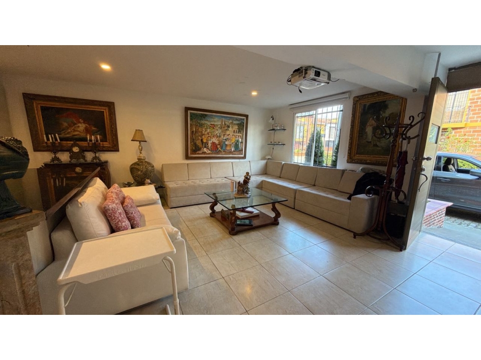 SE VENDE CASA EN LA CEJA UNIDAD ABIERTA PINOLINDA CERCA AL@VIVA — foto 4