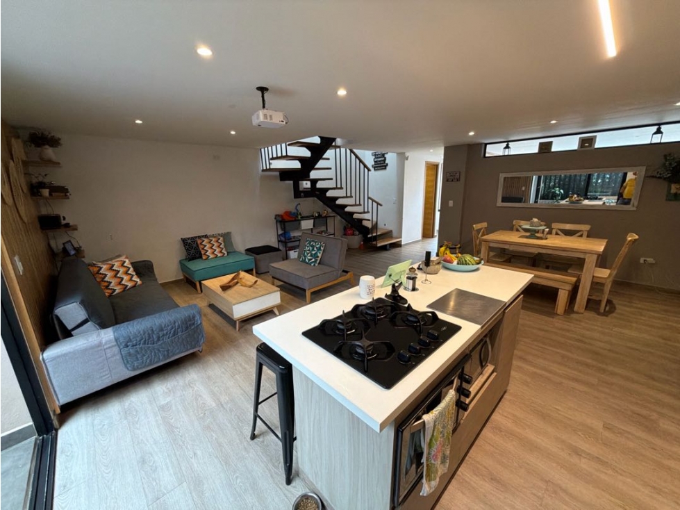 SE VENDE CASA EN LA CEJA UNIDAD CERRADA CIUDAD JARDÍN ESQUINERA — foto 5