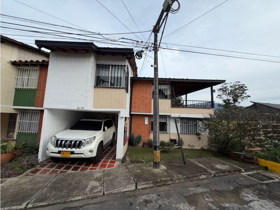 SE VENDE CASA EN LA CEJA UNIDAD ABIERTA, QUINTAS DE LA FLORIDA