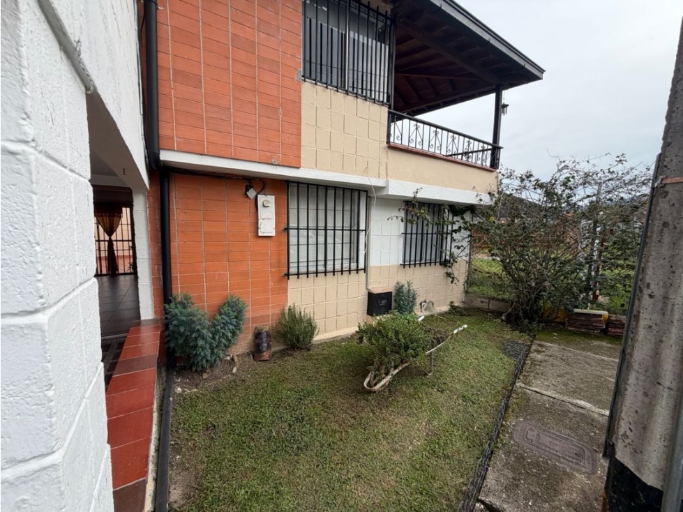 SE VENDE CASA EN LA CEJA UNIDAD ABIERTA, QUINTAS DE LA FLORIDA — foto 5