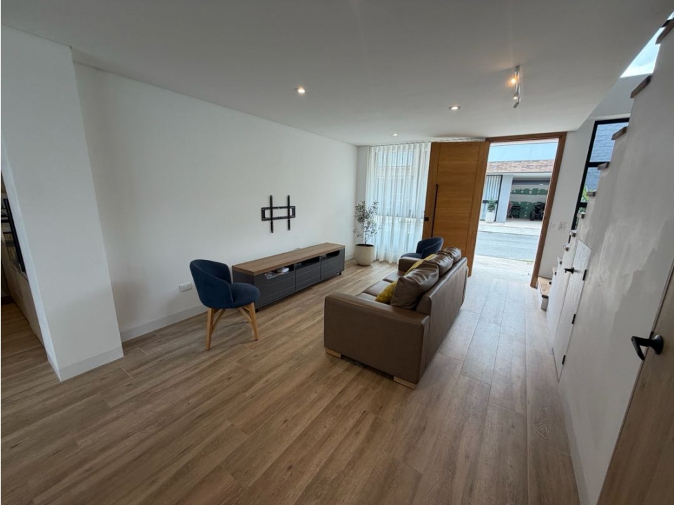 SE VENDE CASA EN LA CEJA UNIDAD CITADELA CON 2 PARQUADEROS — foto 6