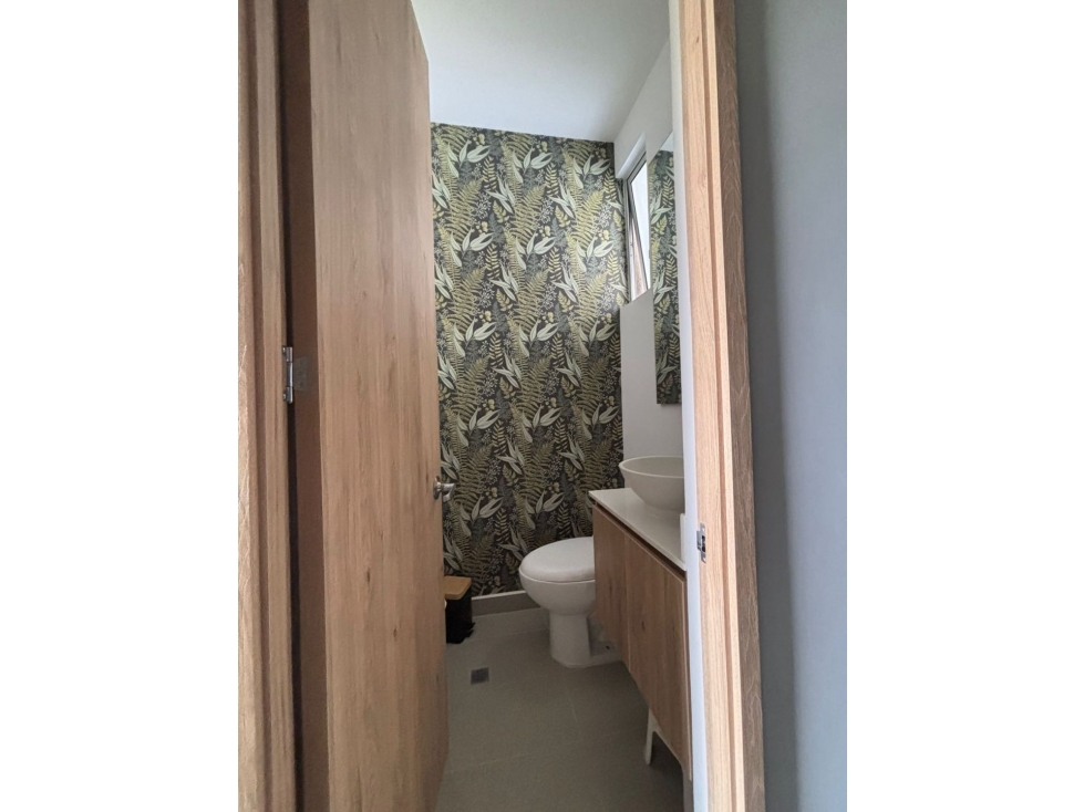 SE VENDE CASA EN LA CEJA URBANIZACION ANTIGUA CON ZONA VERDE PRIVADA — foto 5