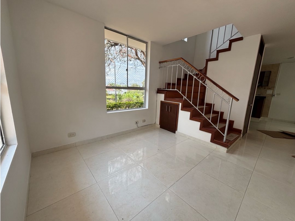 SE VENDE CASA EN LA CENTENARIO - 3
