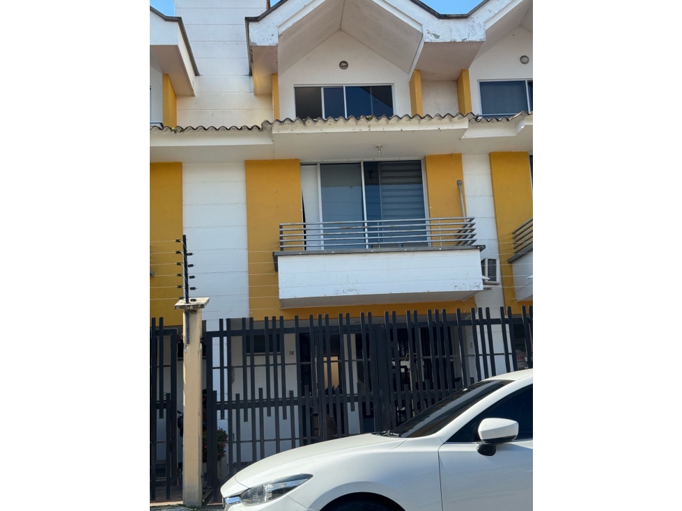 Se vende casa en la fontana sector amarilo villaviicencio — foto 2