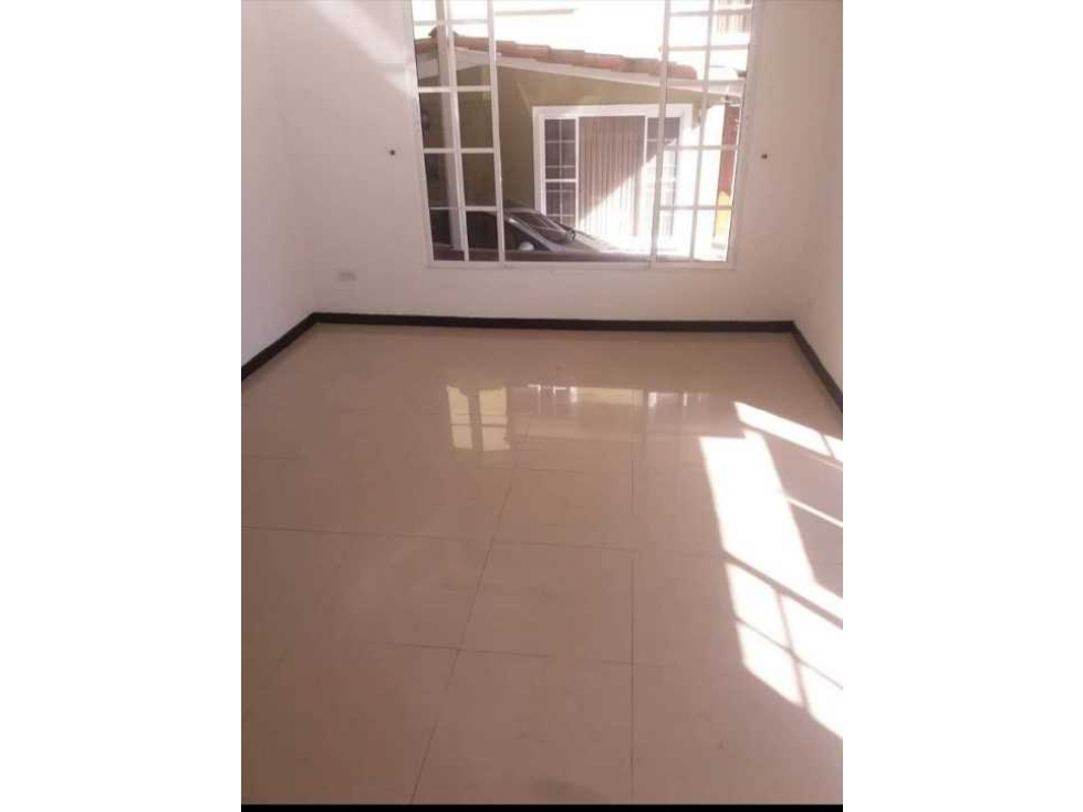 Se vende casa en la zona norte de Armenia Quindio — foto 2