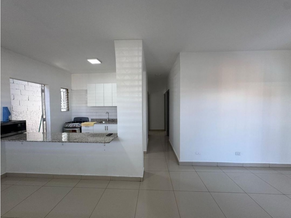 Se vende casa en las Acacias — foto 2