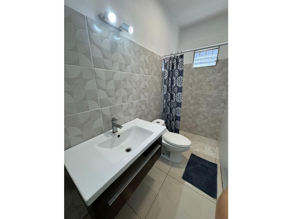 Se vende casa en las Acacias — foto 4