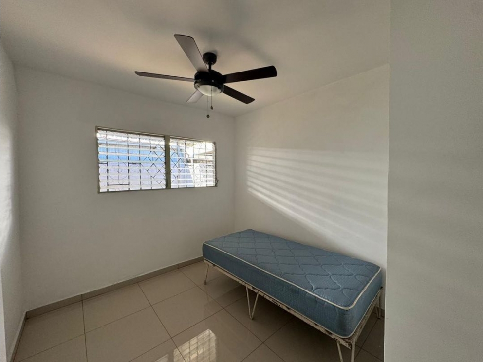 Se vende casa en las Acacias — foto 6