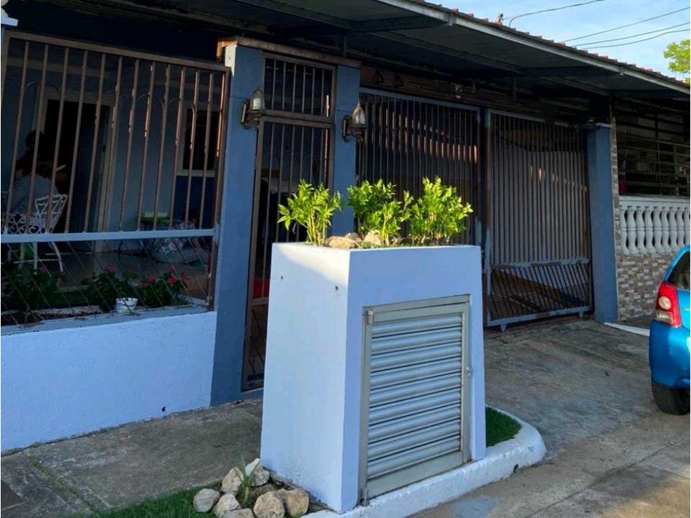 Se vende Casa en las Mañanitas