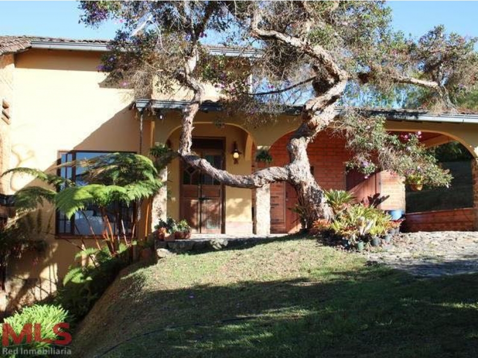 Se vende casa en las palmas unidad cerrada — foto 4