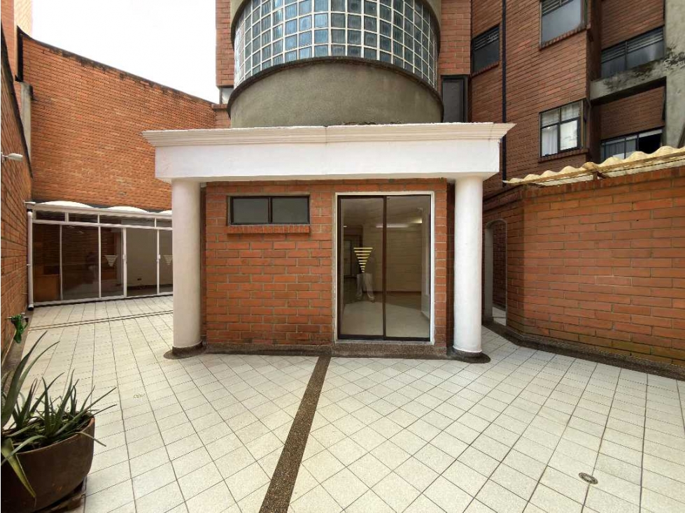 SE VENDE APARTAMENTO EN LAURELES