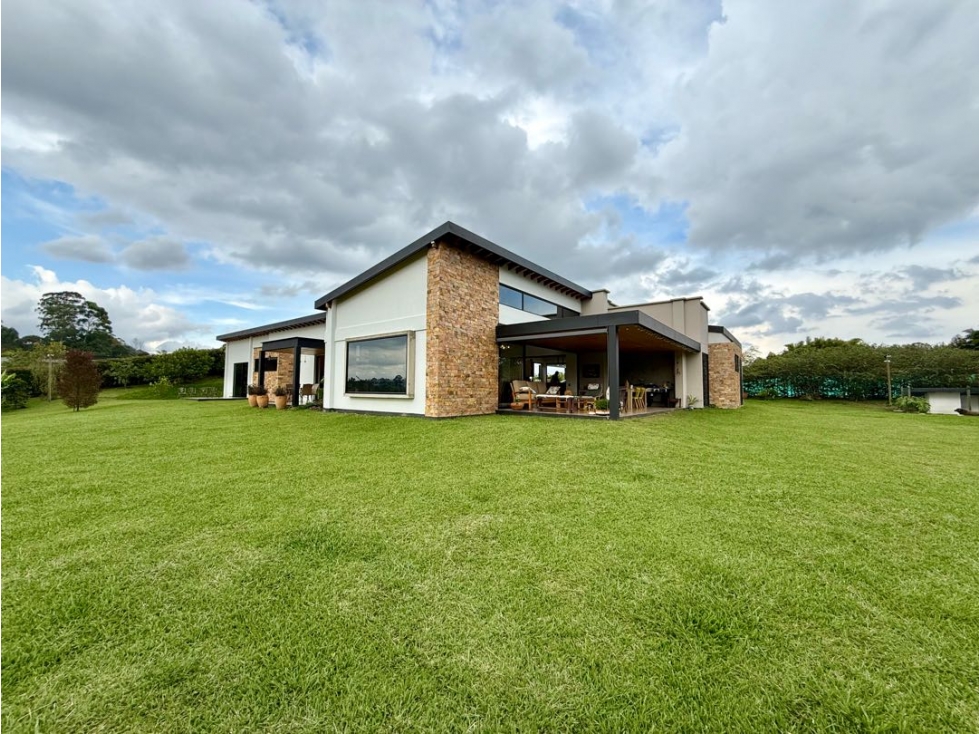 SE VENDE CASA EN LLANOGRANDE SECTOR EL CAPIRO - VILACHUAGA