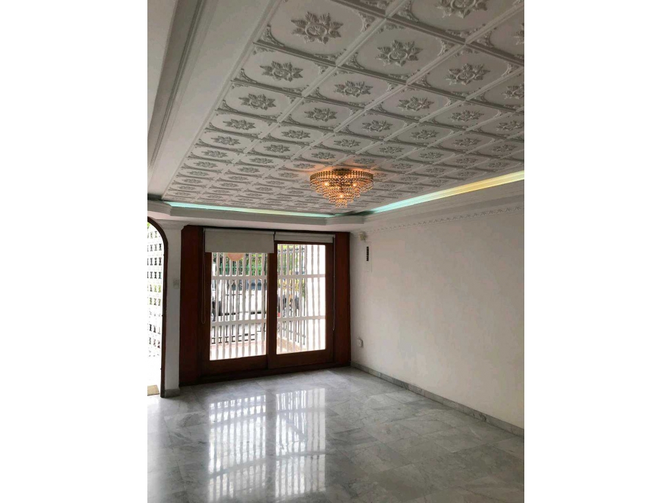 SE VENDE CASA FRENTE AL MUELLE TURISTICO BARRIO MANGA EN CARTAGENA — foto 2