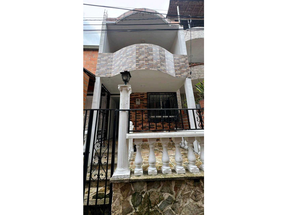 SE VENDE CASA EN NIQUIA - CERCA DE PUERTA DEL NORTE — foto 2