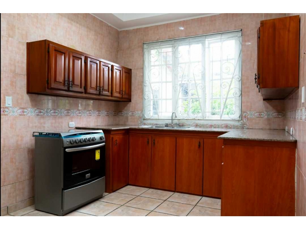 VENTA CASA EN OBARRIO CON 4 RECAMARAS COMERCIAL - 5