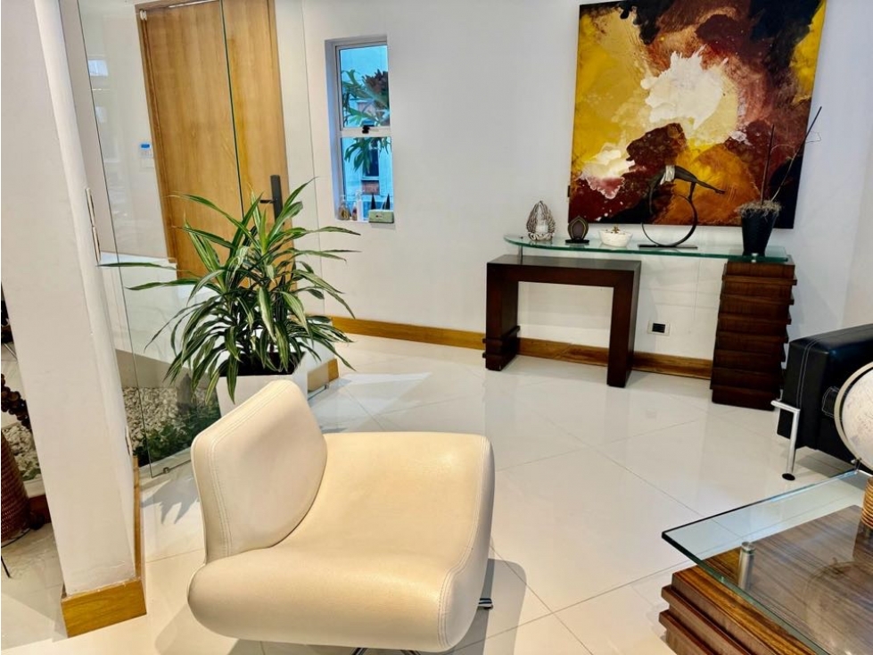Se vende casa en parcelación en Zuñiga Envigado + apto independiente — foto 2