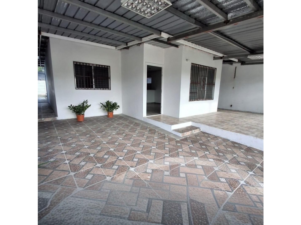 SE VENDE CASA EN PENONOMÉ EN VILLA BONITA A 5 min DEL CENTRO — foto 2