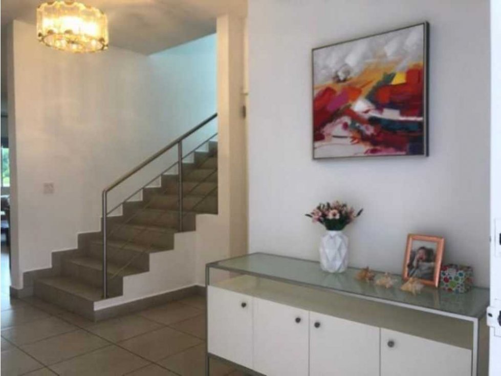 SE VENDE CASA EN PH HORIZONTES EN ALTOS DE PANAMÁ 4 REC AMOBLADO - 3
