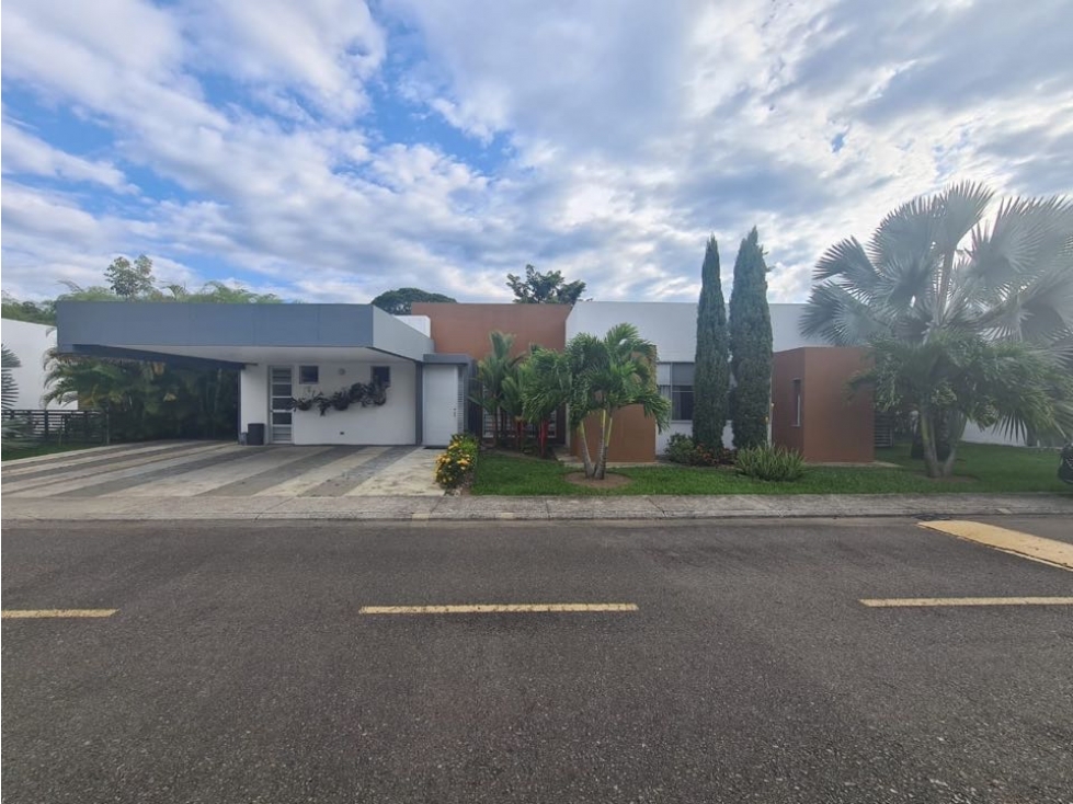 Se vende casa en Pueblito cafetero