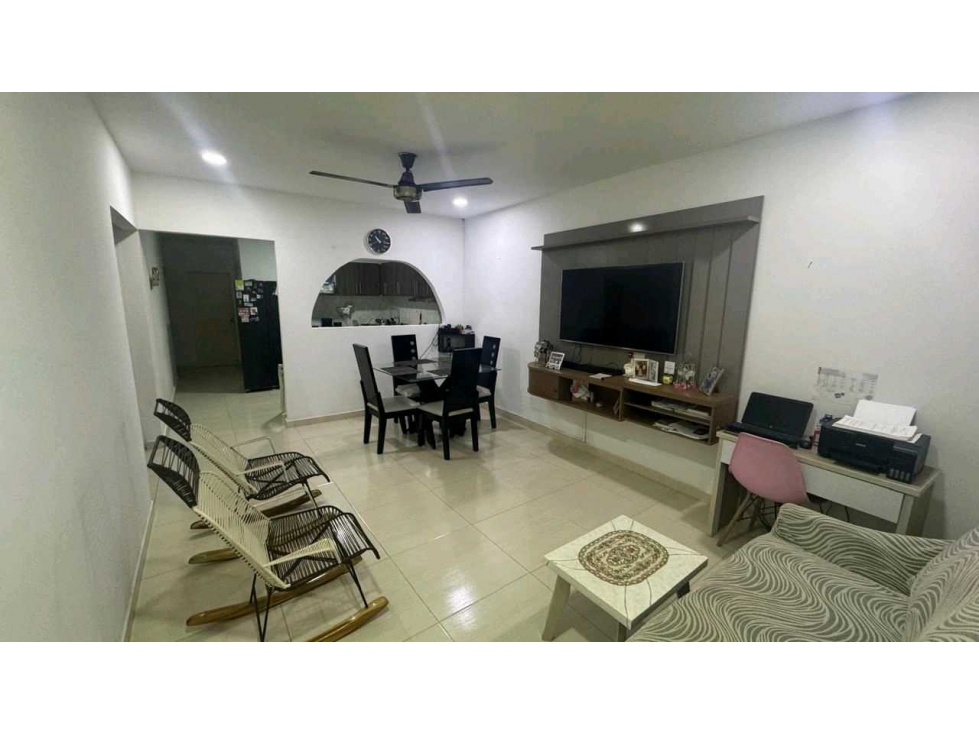 SE VENDE CASA EN PUENTE UNO - MARGEN IZQUIERDA