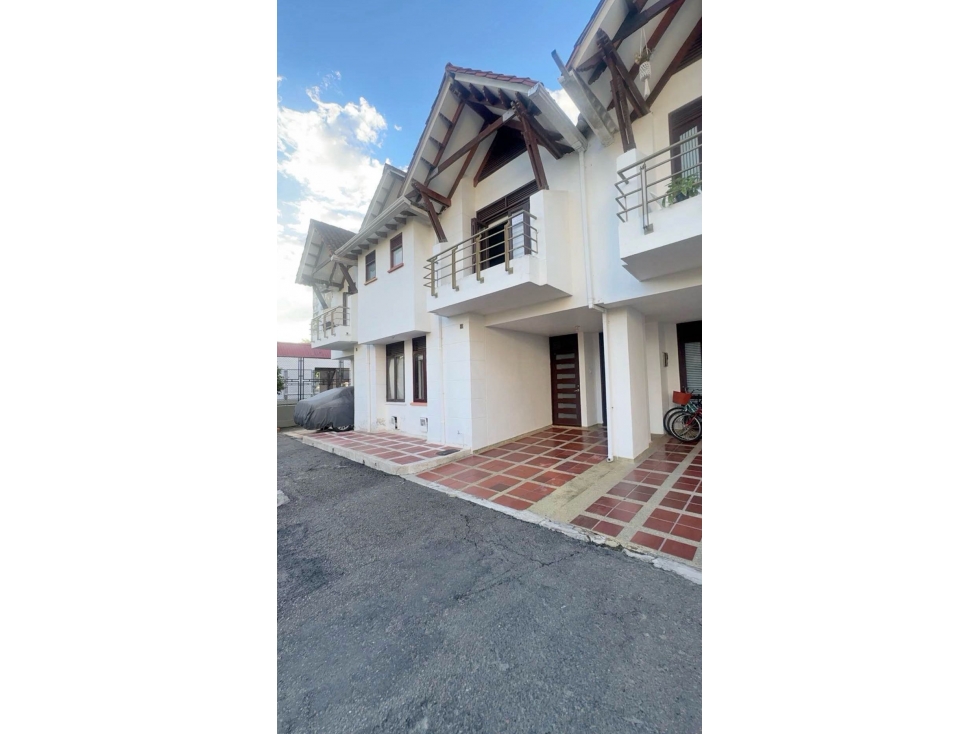 Se vende Casa en quintas de Morelia 3