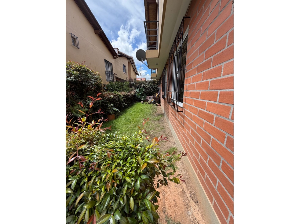 SE VENDE CASA EN RIONEGRO SAN ANTONIO PEREIRA EL CANEY — foto 2