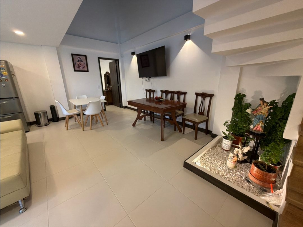 SE VENDE CASA EN RIONEGRO, SAN ANTONIO DE PEREIRA, UNIDAD CANTO, JARDI — foto 2