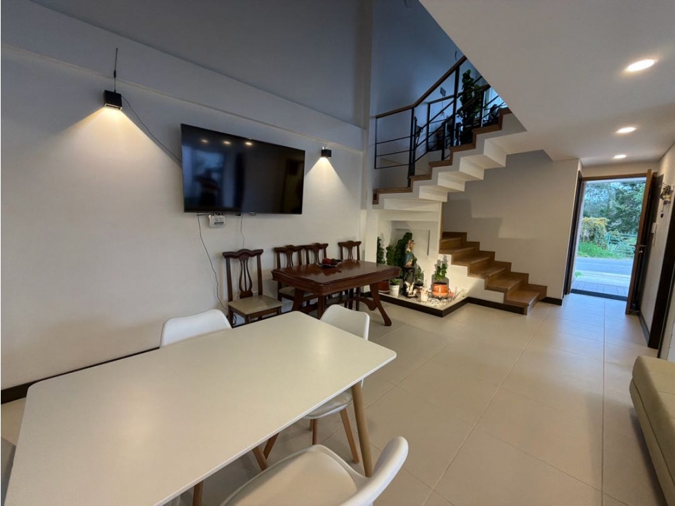 SE VENDE CASA EN RIONEGRO, SAN ANTONIO DE PEREIRA, UNIDAD CANTO, JARDI — foto 3