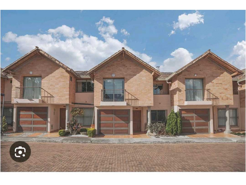 Se vende casa en rionegro sector gualanday