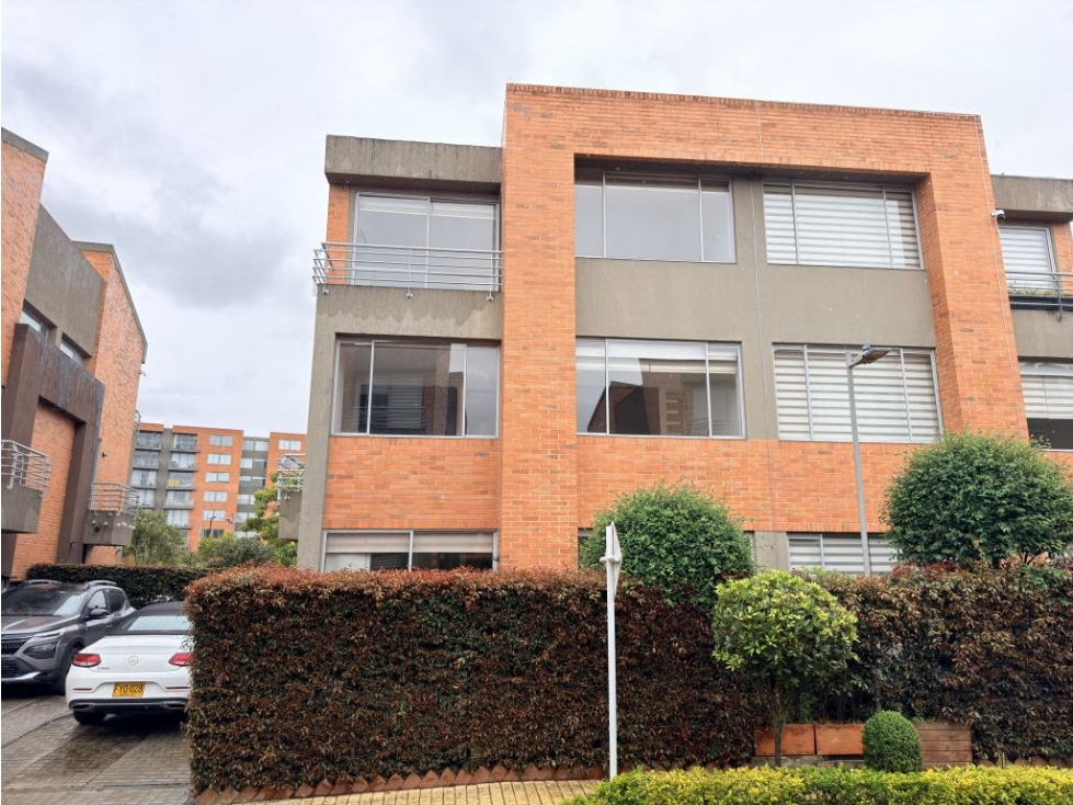 Se vende casa en Rodamonte Mosquera