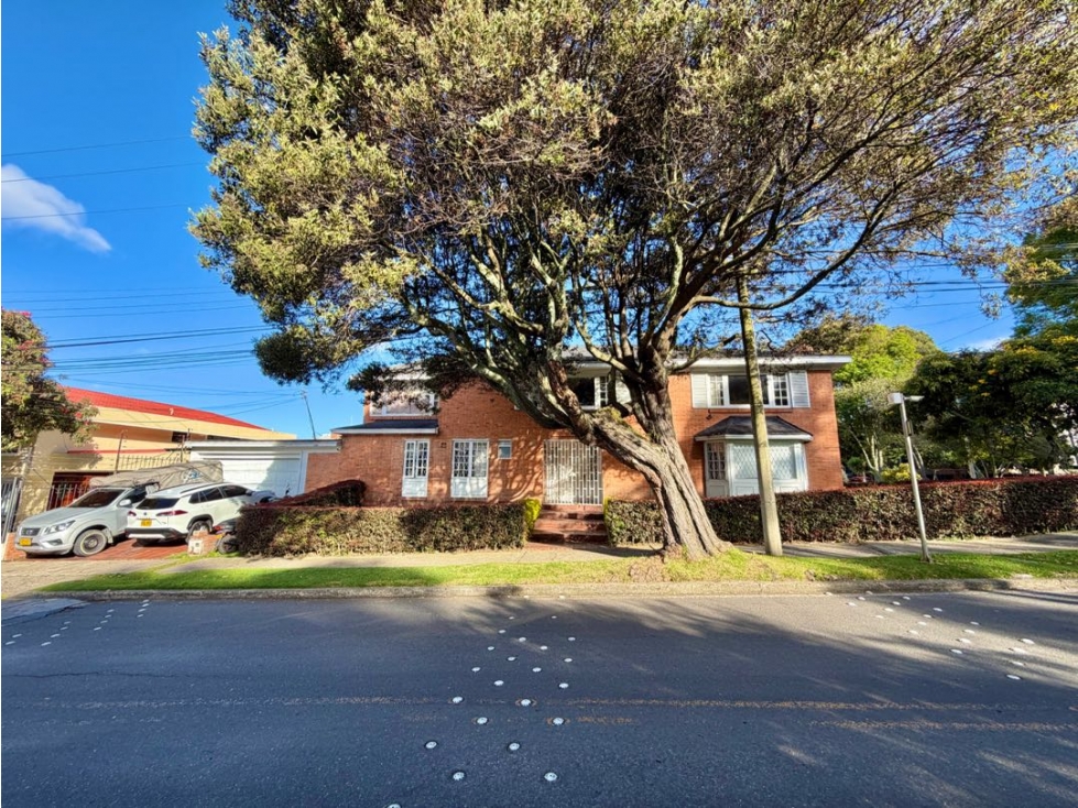 Se vende casa en Santa Bárbara Alta