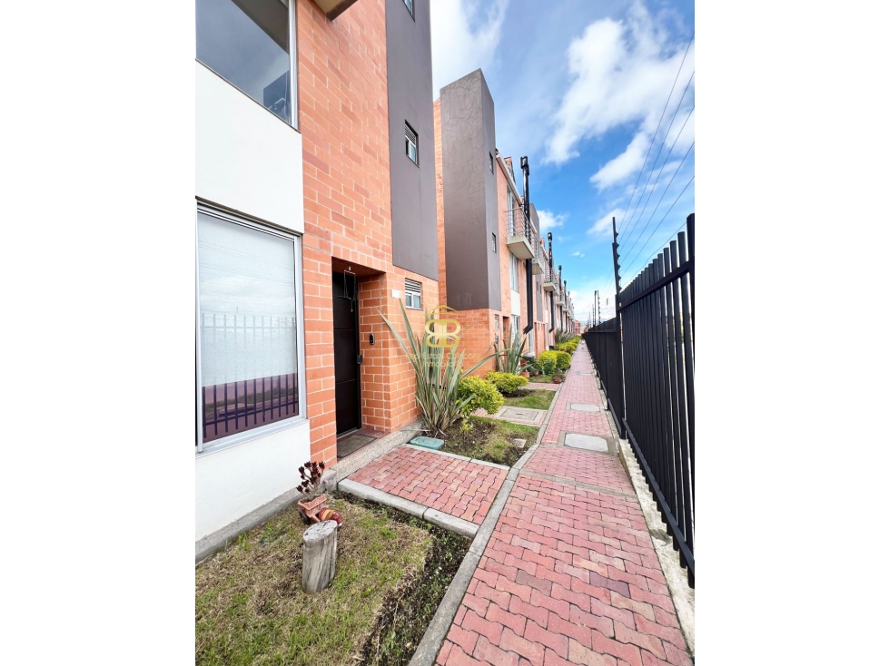 SE VENDE CASA EN TOCANCIPÁ - 3