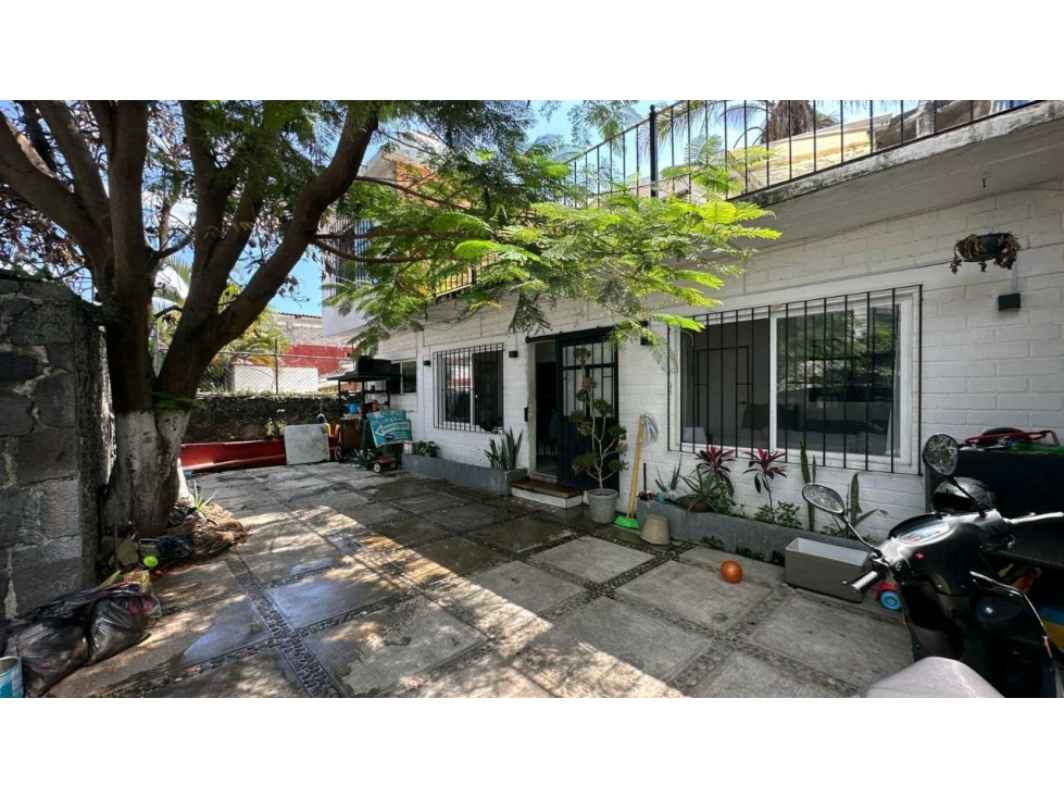 Se vende casa en una de las mejores zonas de Cuernavaca (ACAPATZINGO))