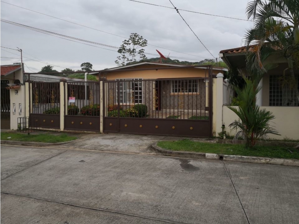 Se vende casa en urb. Parque del oeste en $90,000 AM
