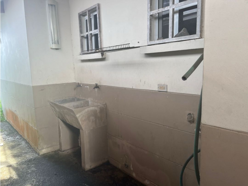 SE VENDE CASA EN URB SAN LORENZO LAS CUMBRES — foto 3