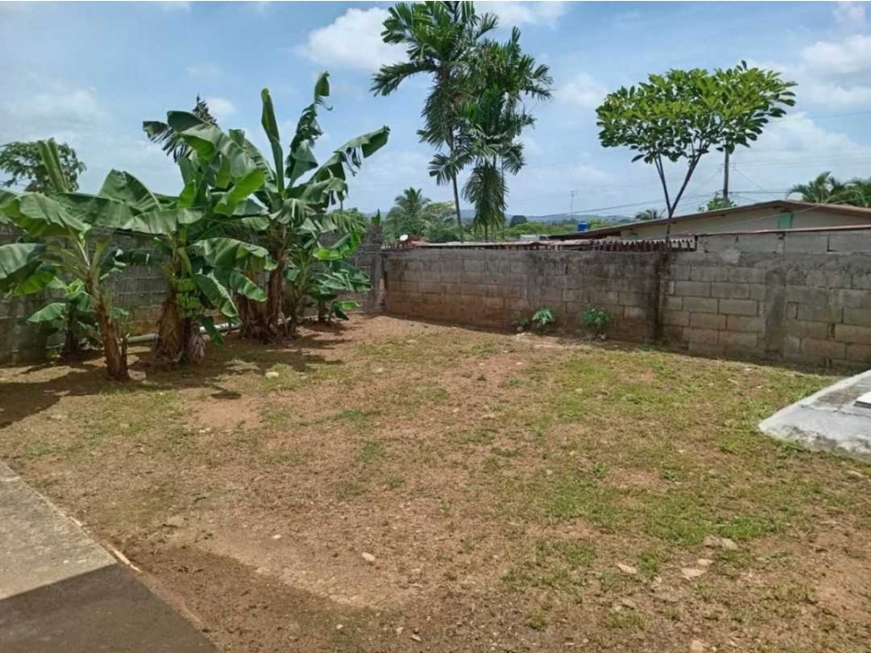 Se vende casa en Urbanización Altamira $78.000 (AB) - 2