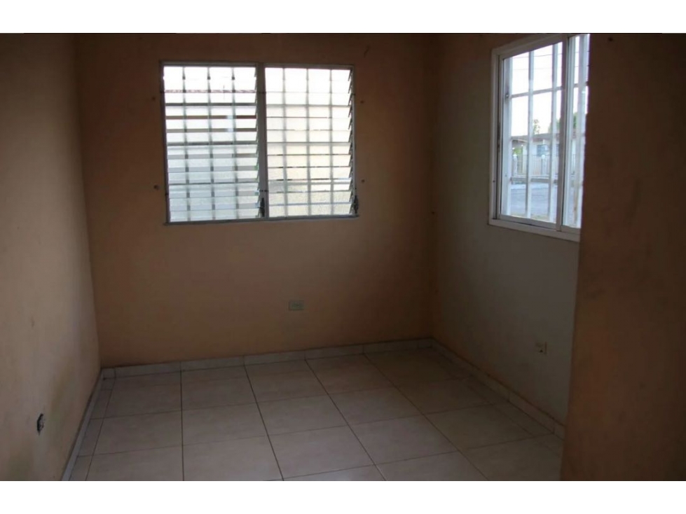 SE VENDE CASA EN VERAGUAS EN SAN ANTONIO URB QUINTAS DE MARIA $60,000 — foto 4