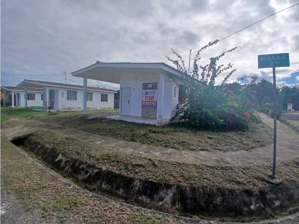 SE VENDE CASA EN VILLA DE LOS SANTOS - AGUA MARINA. - 2